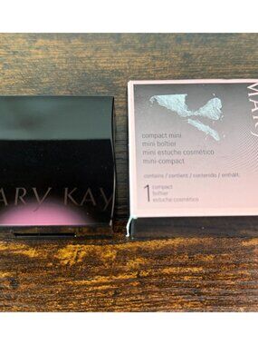 MARY KAY Compact Mini Case Black Pink  Mirror Unfilled New in Box